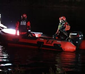IFD rescues kayaker from White River on south side of Indianapolis