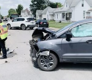Both drivers hurt in Kirksville SUV crash; 1 vehicle overturned